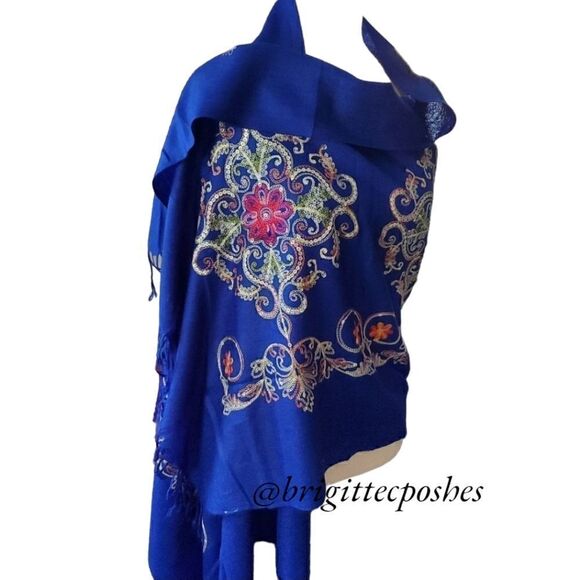 CHALINA Blue Embroidered Shawl  - Picture 3 of 10
